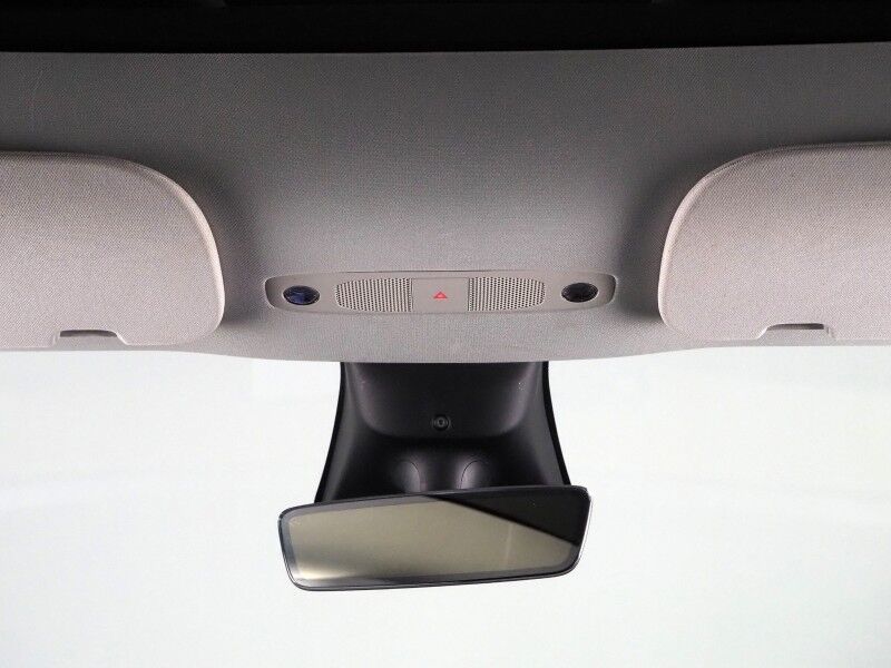 2022 Tesla Model Y Long Range AWD *AUTOPILOT, NAVIGATION, SAFETY ALERTS, ADAPTIVE CRUISE, SURROUND VIEW CAMERAS, PANORAMA GLASS ROOF, HEATED SEATS/STEERING WHEEL, WIRELESS CHARGING Round Rock TX