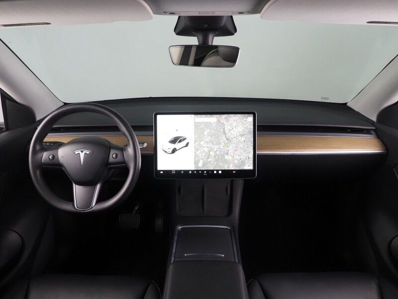 2022 Tesla Model Y Long Range AWD *AUTOPILOT, NAVIGATION, SAFETY ALERTS, ADAPTIVE CRUISE, SURROUND VIEW CAMERAS, PANORAMA GLASS ROOF, HEATED SEATS/STEERING WHEEL, WIRELESS CHARGING