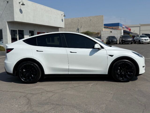 2022 Tesla Model Y Long Range Dual Motor AWD