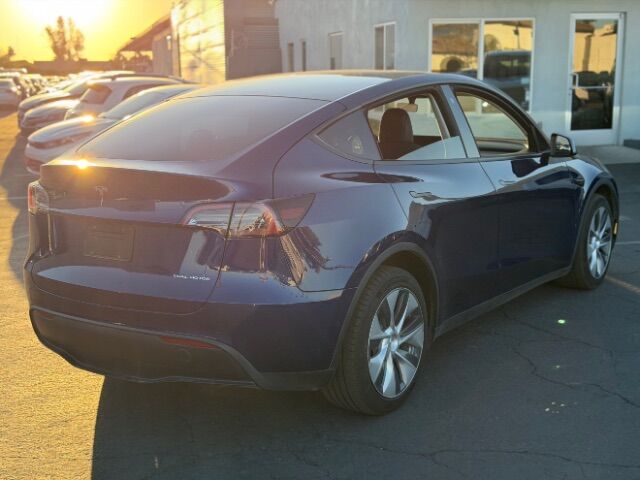 2022 Tesla Model Y Long Range Dual Motor All-Wheel Drive