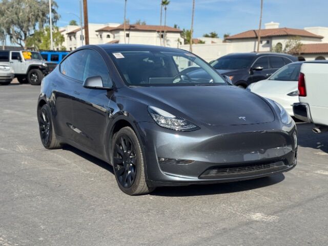 2022 Tesla Model Y Long Range Dual Motor All-Wheel Drive