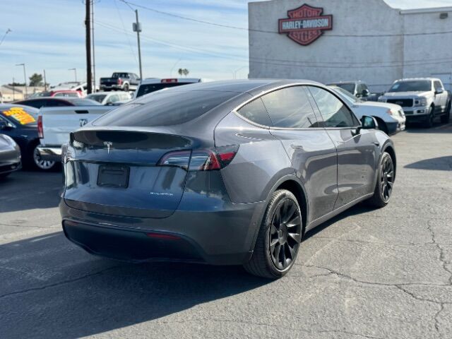 2022 Tesla Model Y Long Range Dual Motor All-Wheel Drive