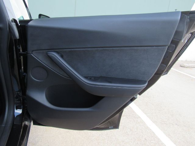 2022 Tesla Model Y Long Range Dual Motor All-Wheel Drive Plano TX