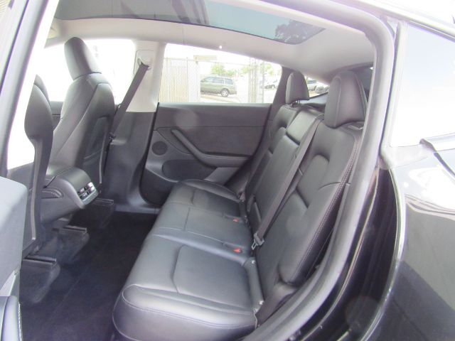 2022 Tesla Model Y Long Range Dual Motor All-Wheel Drive Plano TX