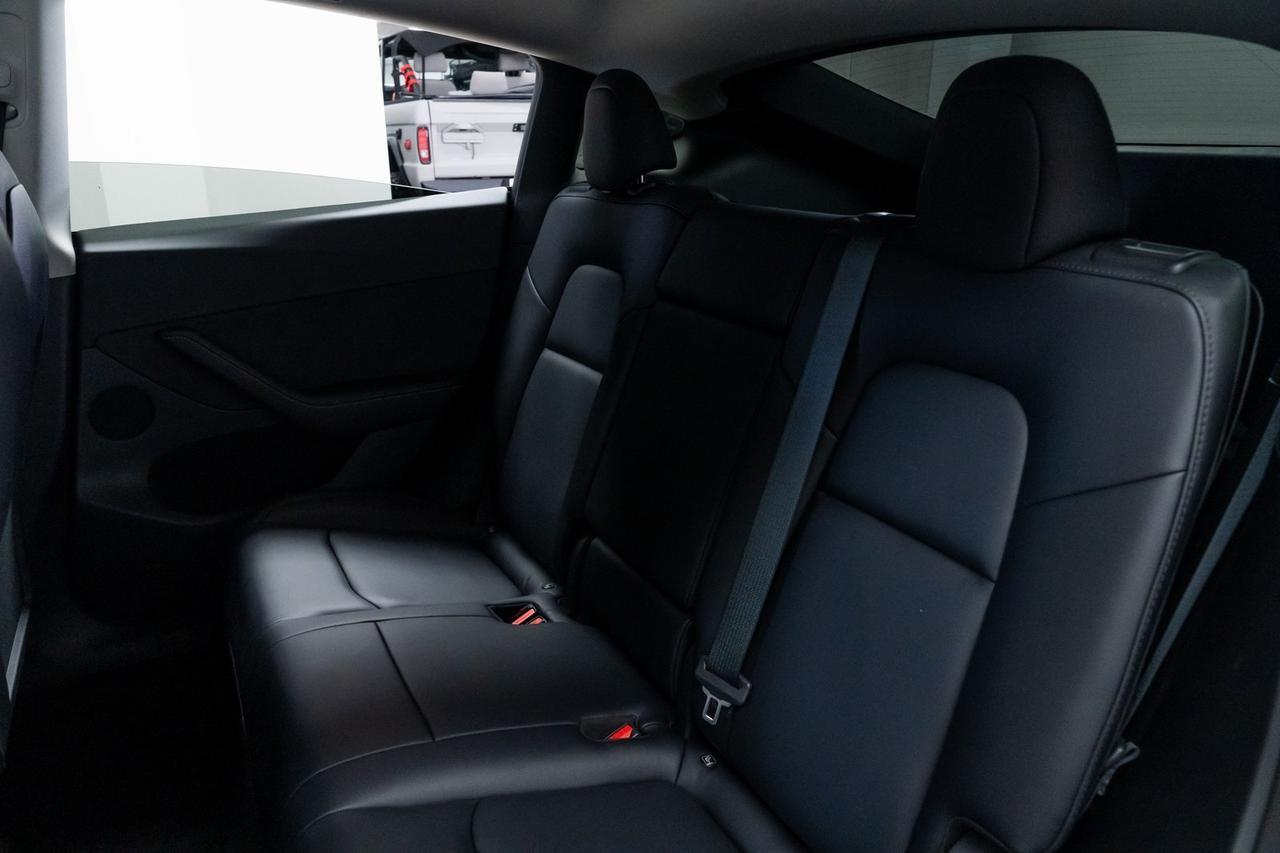 2022 Tesla Model Y Long Range Heated Seats Premium Connectivity Portland OR