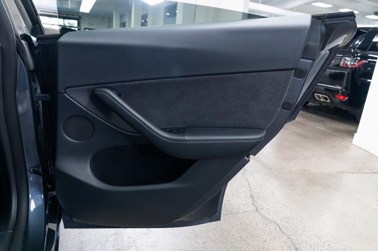 2022 Tesla Model Y Long Range Heated Seats Premium Connectivity Portland OR