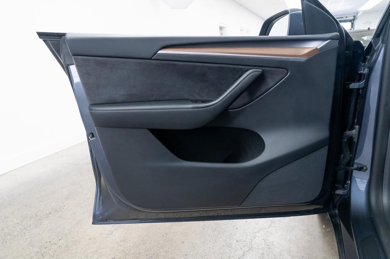2022 Tesla Model Y Long Range Heated Seats Premium Connectivity Portland OR