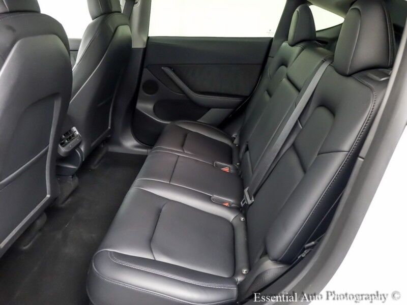 2022 Tesla Model Y Long Range PRICE INCLUDES $4000 IRS TAX CREDIT!! YOU MUST QUALIFY!! Willowbrook IL