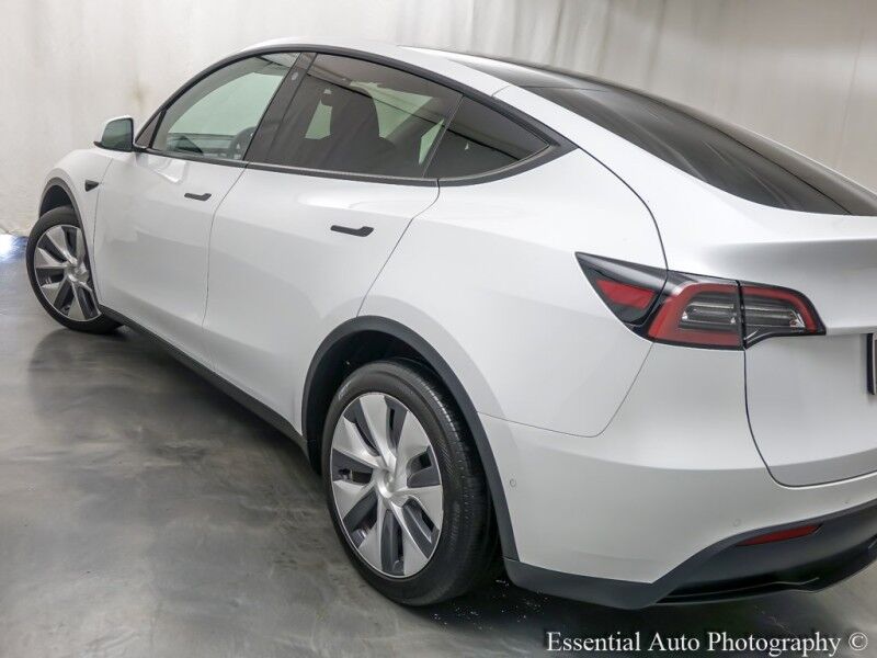 2022 Tesla Model Y Long Range PRICE INCLUDES $4000 IRS TAX CREDIT!! YOU MUST QUALIFY!! Willowbrook IL