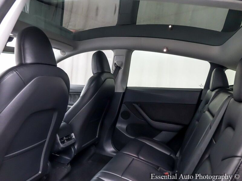 2022 Tesla Model Y Long Range PRICE INCLUDES THE $4000 FED EV TAX CREDIT Willowbrook IL