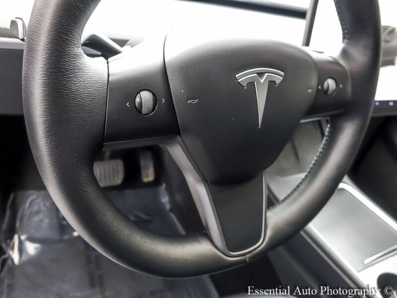 2022 Tesla Model Y Long Range PRICE INCLUDES THE $4000 FED EV TAX CREDIT Willowbrook IL