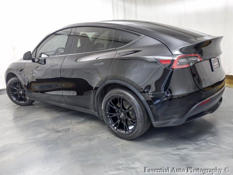 2022 Tesla Model Y Long Range PRICE INCLUDES THE $4000 FED EV TAX CREDIT Willowbrook IL