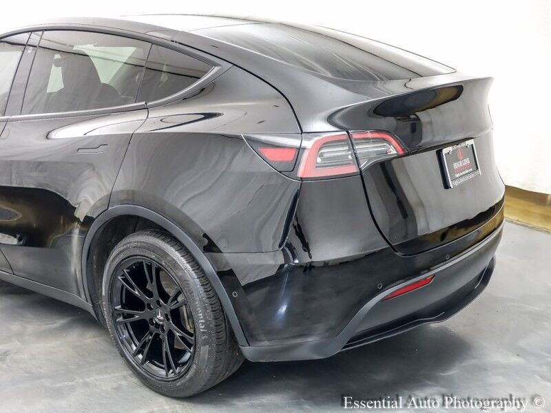 2022 Tesla Model Y Long Range PRICE INCLUDES THE $4000 FED EV TAX CREDIT Willowbrook IL