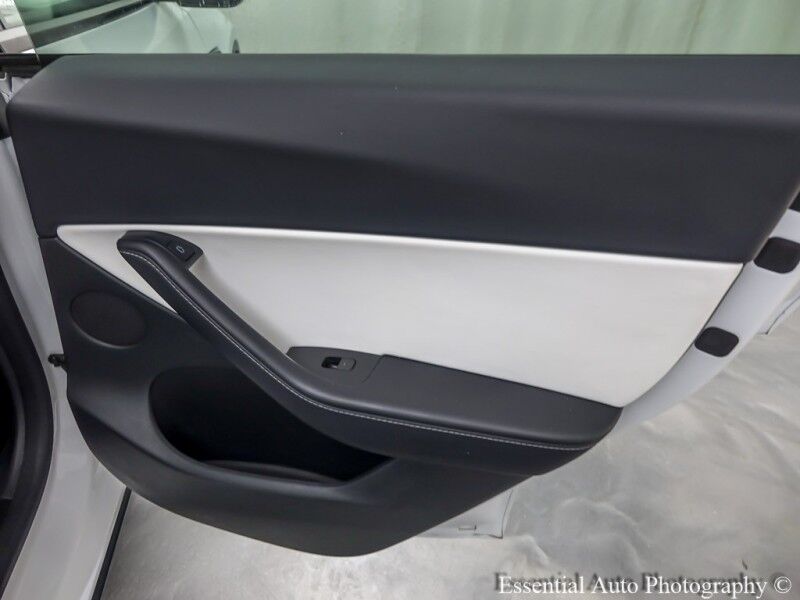 2022 Tesla Model Y Long Range Willowbrook IL