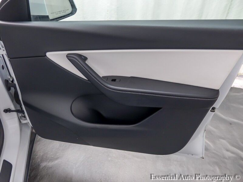 2022 Tesla Model Y Long Range Willowbrook IL