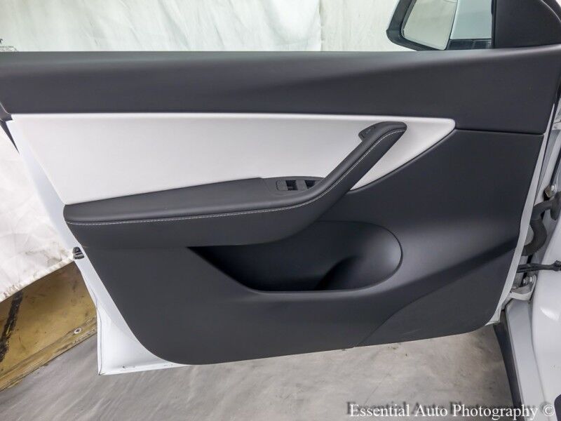 2022 Tesla Model Y Long Range Willowbrook IL