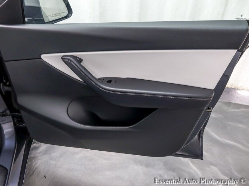 2022 Tesla Model Y Long Range Willowbrook IL