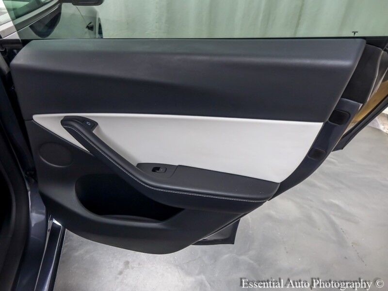 2022 Tesla Model Y Long Range Willowbrook IL