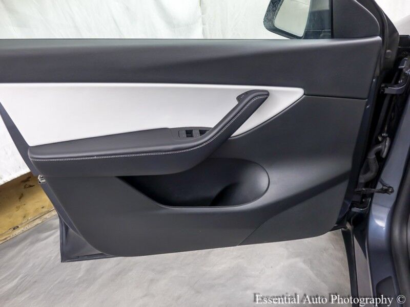 2022 Tesla Model Y Long Range Willowbrook IL