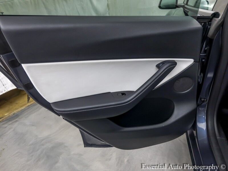 2022 Tesla Model Y Long Range Willowbrook IL