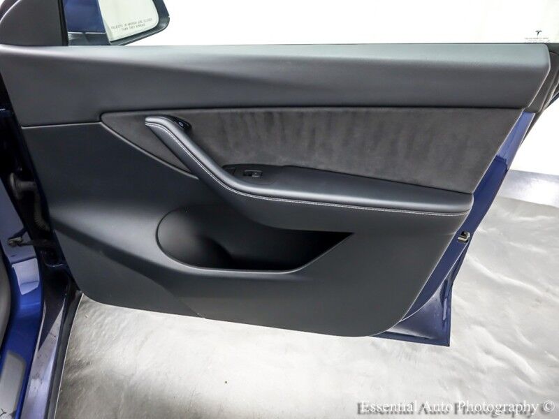 2022 Tesla Model Y Long Range Willowbrook IL
