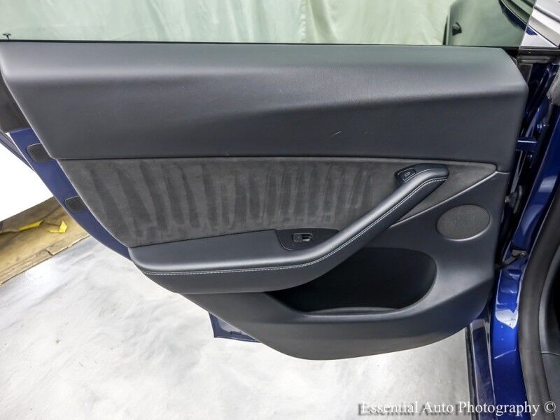 2022 Tesla Model Y Long Range Willowbrook IL