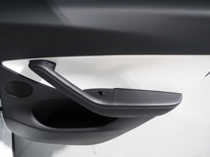 2022 Tesla Model Y Performance AWD *AUTOPILOT, NAVIGATION, SAFETY ALERTS, ADAPTIVE CRUISE, SURROUND VIEW CAMERAS, PANORAMA GLASS ROOF, HEATED SEATS, 21 INCH UBERTURBINE WHEELS, WIRELESS CHARGING Round Rock TX