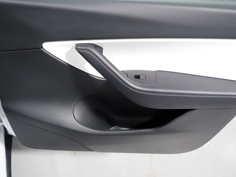 2022 Tesla Model Y Performance AWD *AUTOPILOT, NAVIGATION, SAFETY ALERTS, ADAPTIVE CRUISE, SURROUND VIEW CAMERAS, PANORAMA GLASS ROOF, HEATED SEATS, 21 INCH UBERTURBINE WHEELS, WIRELESS CHARGING Round Rock TX