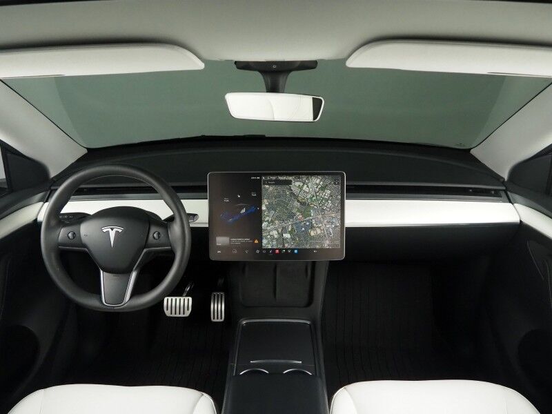 2022 Tesla Model Y Performance AWD *TRAFFIC AWARE CRUISE CONTROL, NAVIGATION, SAFETY ALERTS, SURROUND VIEW CAMERAS, PANORAMA GLASS ROOF, HEATED SEATS, 21 INCH UBERTURBINE WHEELS, WIRELESS CHARGING