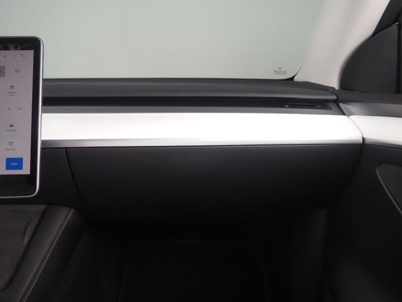 2022 Tesla Model Y Performance AWD *TRAFFIC AWARE CRUISE CONTROL, NAVIGATION, SAFETY ALERTS, SURROUND VIEW CAMERAS, PANORAMA GLASS ROOF, HEATED SEATS, 21 INCH UBERTURBINE WHEELS, WIRELESS CHARGING Round Rock TX