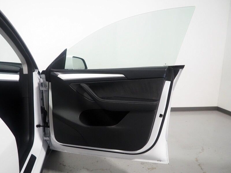 2022 Tesla Model Y Performance AWD *TRAFFIC AWARE CRUISE CONTROL, NAVIGATION, SAFETY ALERTS, SURROUND VIEW CAMERAS, PANORAMA GLASS ROOF, HEATED SEATS, 21 INCH UBERTURBINE WHEELS, WIRELESS CHARGING Round Rock TX