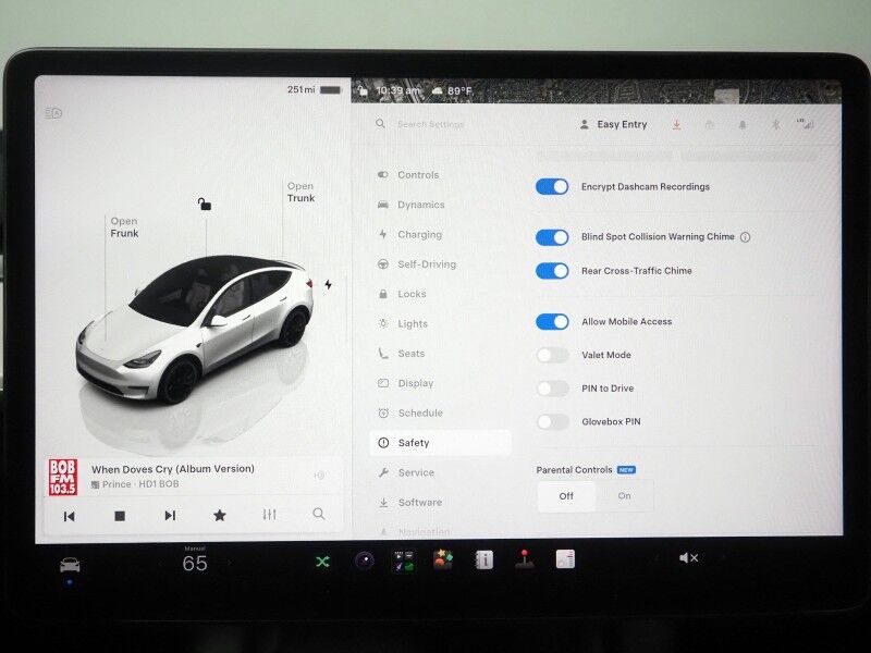 2022 Tesla Model Y Performance AWD *TRAFFIC AWARE CRUISE CONTROL, NAVIGATION, SAFETY ALERTS, SURROUND VIEW CAMERAS, PANORAMA GLASS ROOF, HEATED SEATS, 21 INCH UBERTURBINE WHEELS, WIRELESS CHARGING Round Rock TX