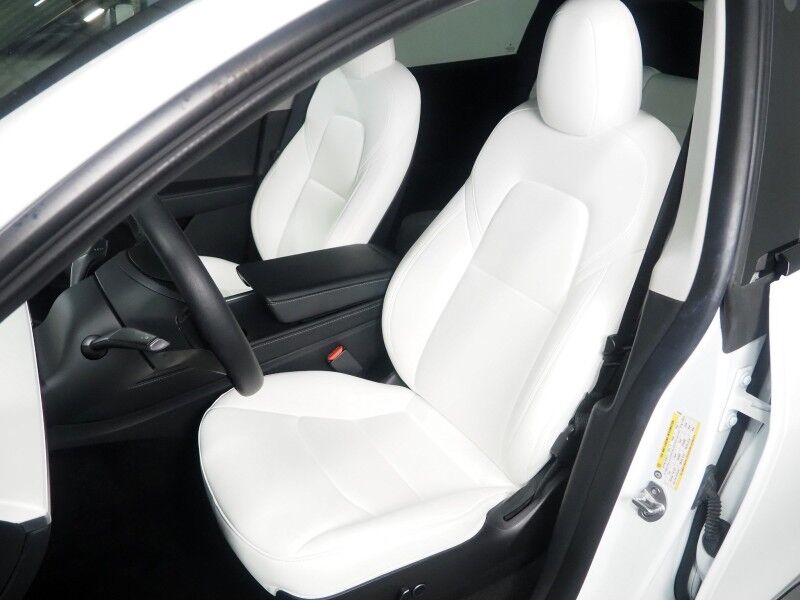 2022 Tesla Model Y Performance AWD *TRAFFIC AWARE CRUISE CONTROL, NAVIGATION, SAFETY ALERTS, SURROUND VIEW CAMERAS, PANORAMA GLASS ROOF, HEATED SEATS, 21 INCH UBERTURBINE WHEELS, WIRELESS CHARGING Round Rock TX