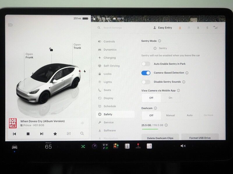 2022 Tesla Model Y Performance AWD *TRAFFIC AWARE CRUISE CONTROL, NAVIGATION, SAFETY ALERTS, SURROUND VIEW CAMERAS, PANORAMA GLASS ROOF, HEATED SEATS, 21 INCH UBERTURBINE WHEELS, WIRELESS CHARGING Round Rock TX