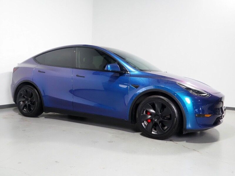 2022 Tesla Model Y Performance AWD *TRAFFIC AWARE CRUISE CONTROL, NAVIGATION, SAFETY ALERTS, SURROUND VIEW CAMERAS, PANORAMA GLASS ROOF, HEATED SEATS, 21 INCH UBERTURBINE WHEELS, WIRELESS CHARGING