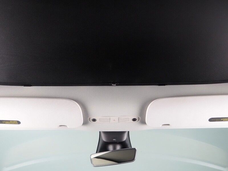 2022 Tesla Model Y Performance AWD *TRAFFIC AWARE CRUISE CONTROL, NAVIGATION, SAFETY ALERTS, SURROUND VIEW CAMERAS, PANORAMA GLASS ROOF, HEATED SEATS, 21 INCH UBERTURBINE WHEELS, WIRELESS CHARGING Round Rock TX