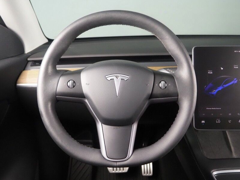 2022 Tesla Model Y Performance AWD *TRAFFIC AWARE CRUISE CONTROL, NAVIGATION, SAFETY ALERTS, SURROUND VIEW CAMERAS, PANORAMA GLASS ROOF, HEATED SEATS, 21 INCH UBERTURBINE WHEELS, WIRELESS CHARGING Round Rock TX