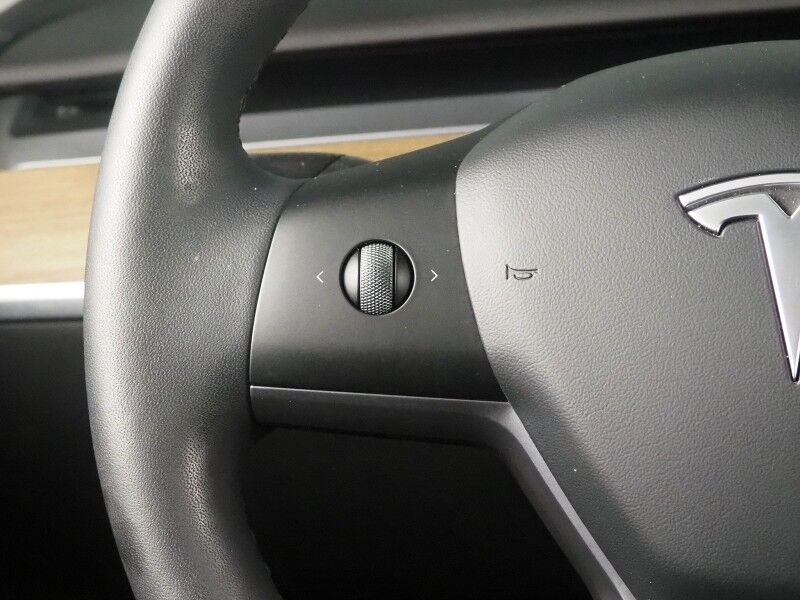 2022 Tesla Model Y Performance AWD *TRAFFIC AWARE CRUISE CONTROL, NAVIGATION, SAFETY ALERTS, SURROUND VIEW CAMERAS, PANORAMA GLASS ROOF, HEATED SEATS, 21 INCH UBERTURBINE WHEELS, WIRELESS CHARGING Round Rock TX