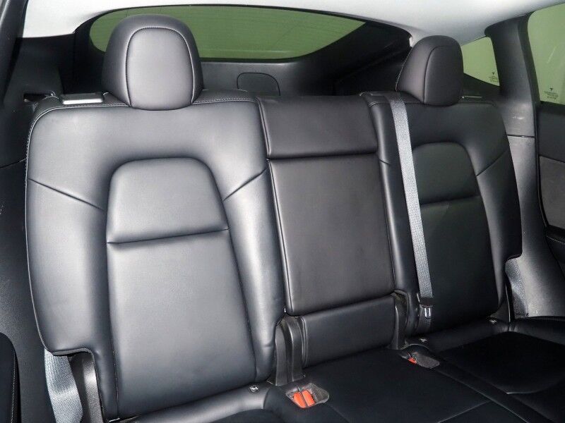 2022 Tesla Model Y Performance AWD *TRAFFIC AWARE CRUISE CONTROL, NAVIGATION, SAFETY ALERTS, SURROUND VIEW CAMERAS, PANORAMA GLASS ROOF, HEATED SEATS, 21 INCH UBERTURBINE WHEELS, WIRELESS CHARGING Round Rock TX