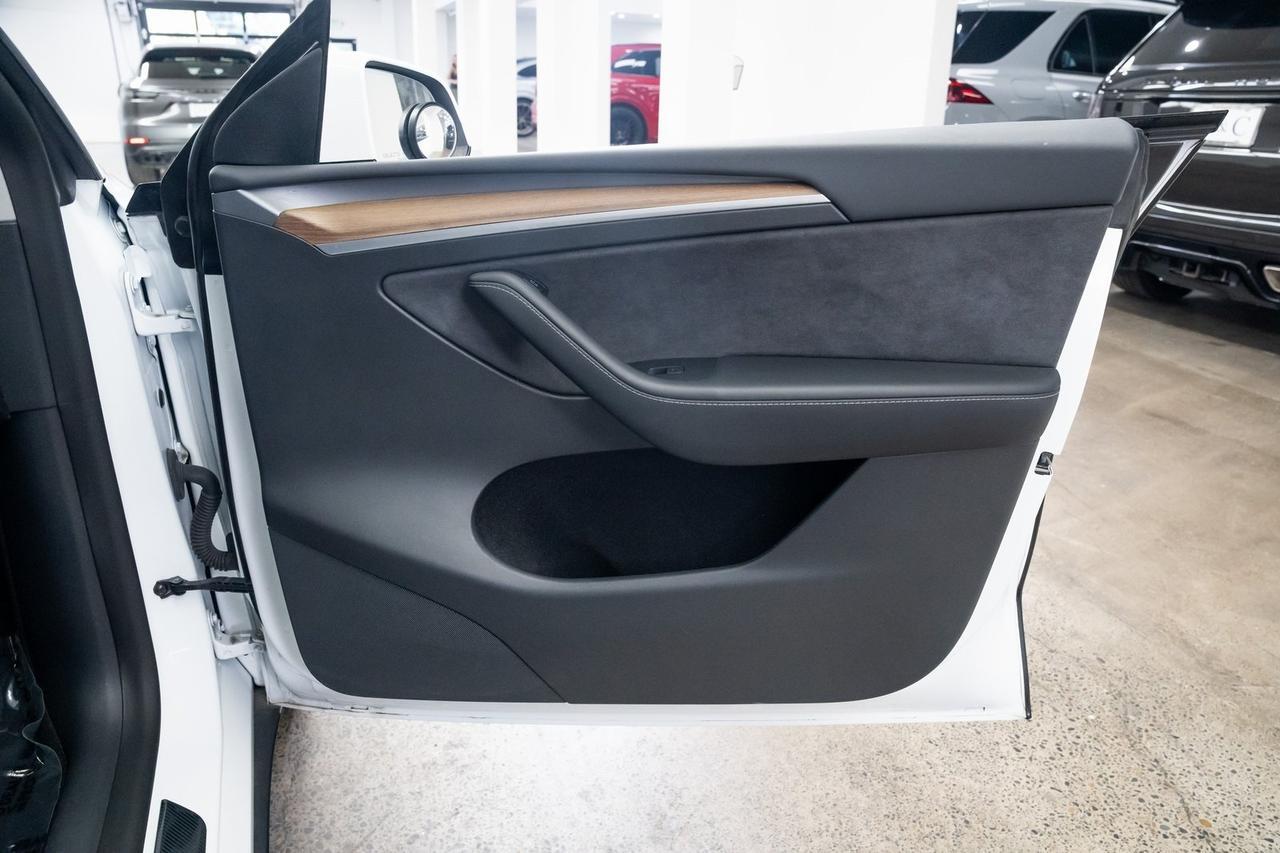 2022 Tesla Model Y Performance Autopilot Heated Seats One Owner Portland OR