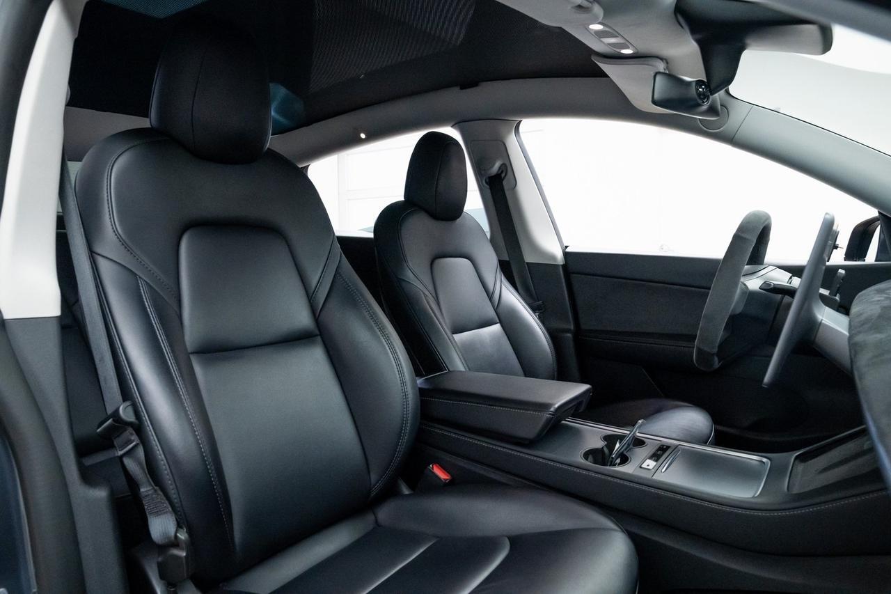 2022 Tesla Model Y Performance Dual Motor All-Wheel Drive 1 Owner Portland OR