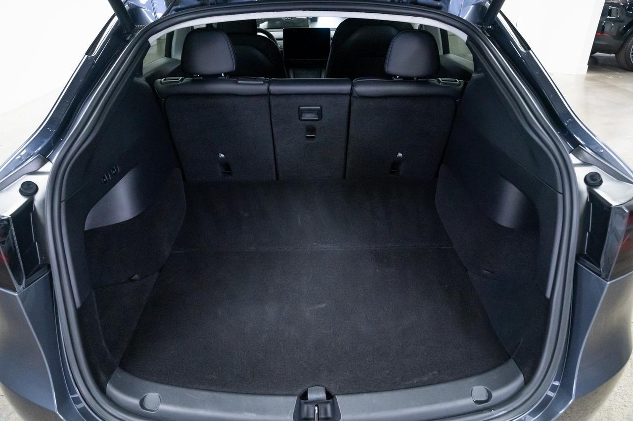 2022 Tesla Model Y Performance Dual Motor All-Wheel Drive 1 Owner Portland OR