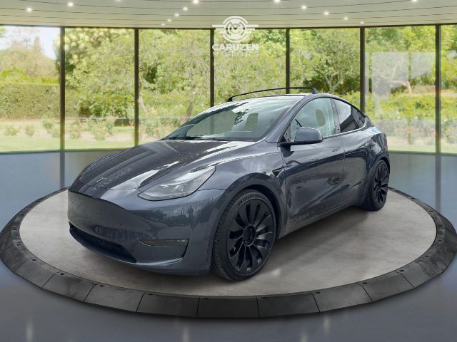 2022 Tesla Model Y Performance Dual Motor All-Wheel Drive's photo