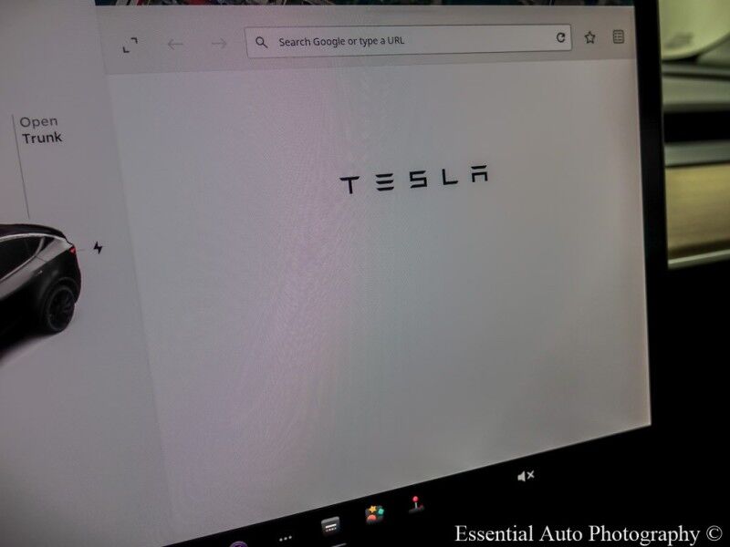 2022 Tesla Model Y Performance PRICE INCLUDES $4000 IRS TAX CREDIT!! YOU MUST QUALI Willowbrook IL