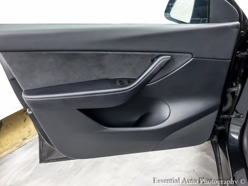 2022 Tesla Model Y Performance PRICE INCLUDES $4000 IRS TAX CREDIT!! YOU MUST QUALI Willowbrook IL