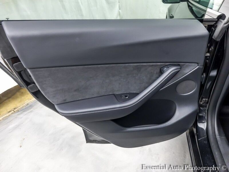 2022 Tesla Model Y Performance PRICE INCLUDES $4000 IRS TAX CREDIT!! YOU MUST QUALI Willowbrook IL