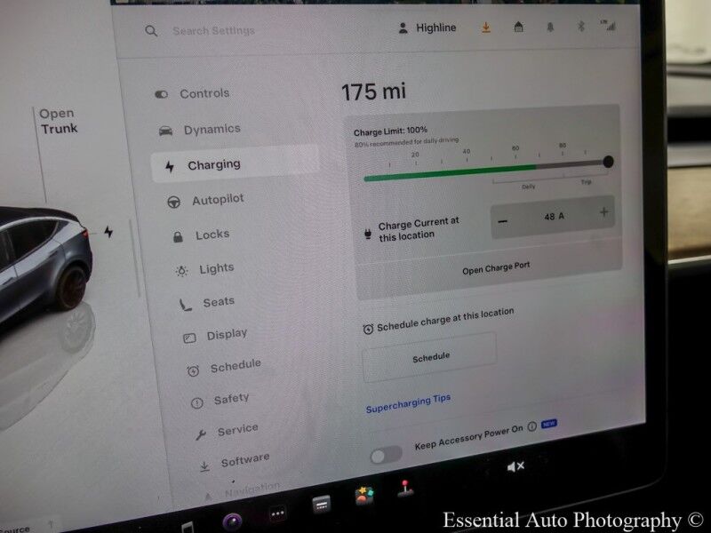 2022 Tesla Model Y Performance PRICE INCLUDES $4000 IRS TAX CREDIT!! YOU MUST QUALI Willowbrook IL