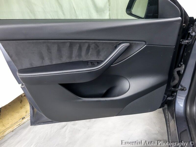 2022 Tesla Model Y Performance PRICE INCLUDES $4000 IRS TAX CREDIT!! YOU MUST QUALI Willowbrook IL