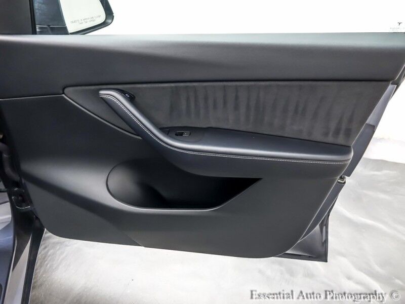 2022 Tesla Model Y Performance PRICE INCLUDES $4000 IRS TAX CREDIT!! YOU MUST QUALIFY!! Willowbrook IL