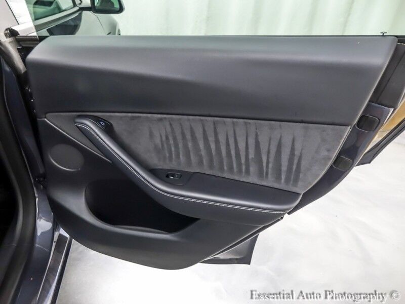 2022 Tesla Model Y Performance PRICE INCLUDES $4000 IRS TAX CREDIT!! YOU MUST QUALIFY!! Willowbrook IL